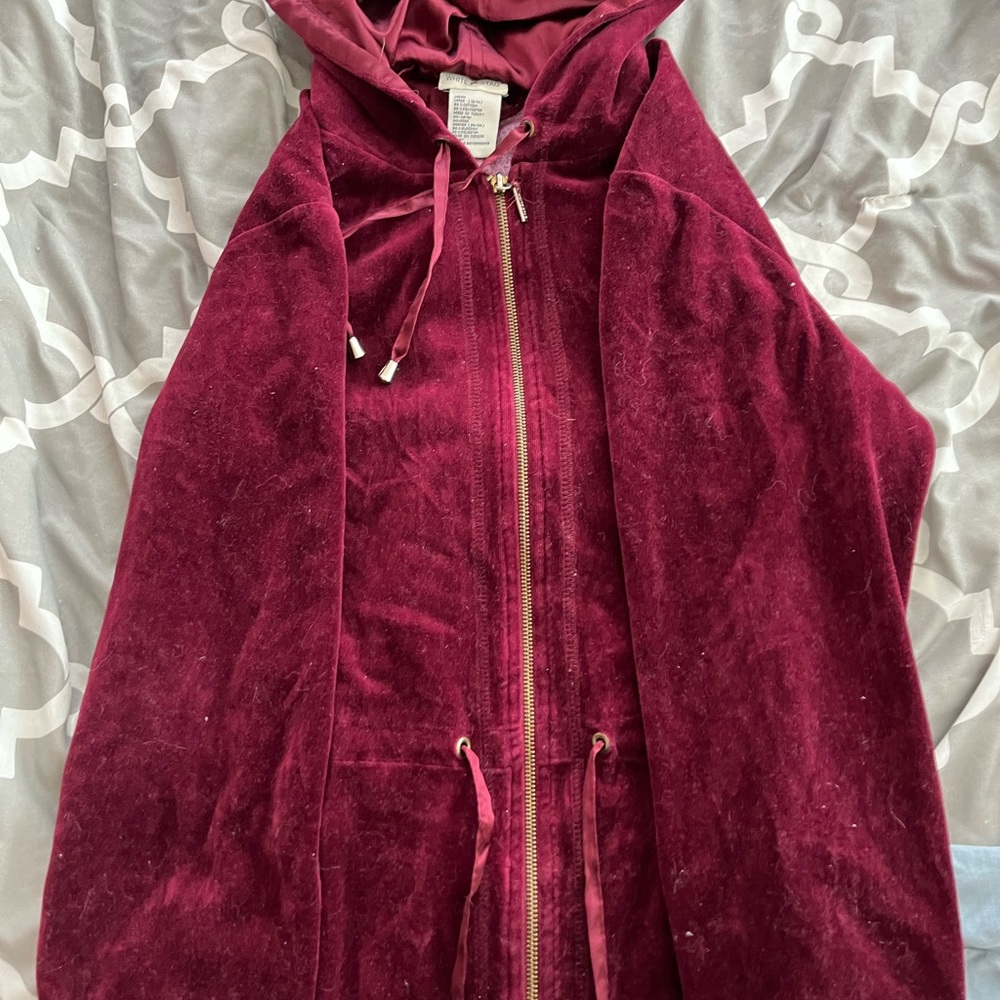 white stag red velvet zip up